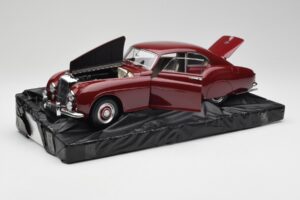 Bentley R-Type Continental Tudor Punane Minichamps 1:18 100139421 Metall - pilt 2/8