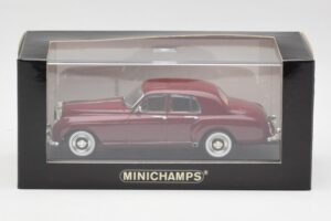 Bentley S1 Continental Flying Spur Kreemjas Minichamps 1:43 436139551 Metall - pilt 4/4