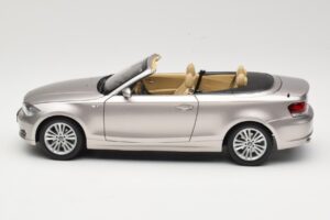 BMW 1 Series E88 Kabriolett Mineral Silver Metallic Kyosho 1:18 80430427020 Metall - pilt 4/8