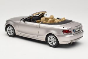 BMW 1 Series E88 Kabriolett Mineral Silver Metallic Kyosho 1:18 80430427020 Metall - pilt 7/8