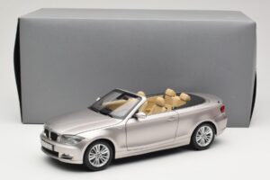 BMW 1 Series E88 Kabriolett Mineral Silver Metallic Kyosho 1:18 80430427020 Metall - pilt 8/8