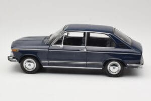 BMW 1600 Touring Sinine Minichamps 1:18 80430145823 Metall - pilt 4/8
