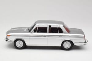 BMW 1800 Ti Hõbedane Minichamps 1:18 107024000 Vaik - pilt 3/6