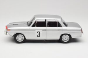 BMW 1800 TiSA #3 D. Glemser / J. Ickx 24 Hours of Spa 1965 Minichamps 1:18 155652903 Metall - pilt 3/6