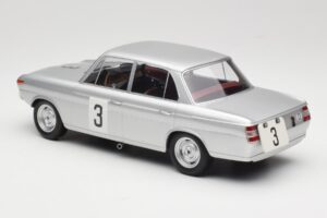 BMW 1800 TiSA #3 D. Glemser / J. Ickx 24 Hours of Spa 1965 Minichamps 1:18 155652903 Metall - pilt 5/6