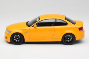 BMW 1M Coupe E82 Kollane Minichamps 1:18 110020026 Metall - pilt 4/8