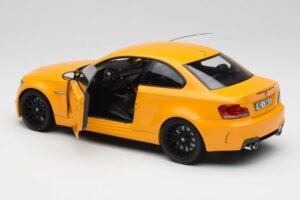 BMW 1M Coupe E82 Kollane Minichamps 1:18 110020026 Metall - pilt 5/8