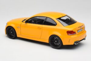 BMW 1M Coupe E82 Kollane Minichamps 1:18 110020026 Metall - pilt 7/8