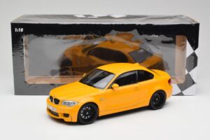 BMW 1M Coupe E82 Kollane Minichamps 1:18 110020026 Metall - pilt 8/8