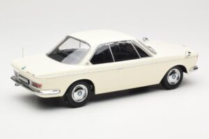 BMW 2000 CS Coupe Kreemjas KK-Scale 1:18 KKDC180121 Metall - pilt 2/6