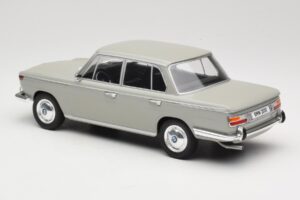 BMW 2000 TI Hall MCG 1:18 MCG18112 Metall - pilt 5/6