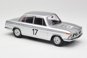 BMW 2000 Ti #17 J. Ickx / H. Hahne 24 Hours of Spa 1966 Winners Minichamps 1:18 107662517 Vaik - pilt 4/6
