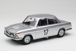 BMW 2000 Ti #17 J. Ickx / H. Hahne 24 Hours of Spa 1966 Winners Minichamps 1:18 107662517 Vaik