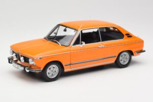 BMW 2000 Tii Touring Oranž Minichamps 1:18 80430145824 Metall
