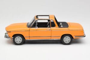 BMW 2002 E10 Kabriolett Colorado Oranž AUTOart 1:18 80430300713 Metall - pilt 4/8