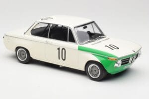 BMW 2002 Tii E10 #10 H. Hahne / D. Quester Winners Nurburgring 1968 Minichamps 1:18 155682710 Metall - pilt 4/6