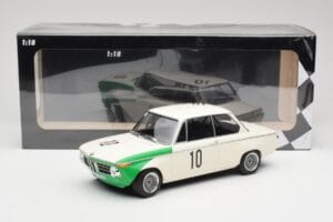 BMW 2002 Tii E10 #10 H. Hahne / D. Quester Winners Nurburgring 1968 Minichamps 1:18 155682710 Metall - pilt 6/6