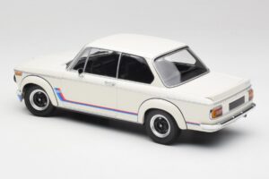 BMW 2002 Tii Turbo Alpine White Minichamps 1:18 155026200 Metall - pilt 5/6