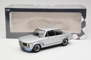 BMW 2002 Turbo E10 Hõbedane Minichamps 1:18 155026201 Metall - pilt 6/6