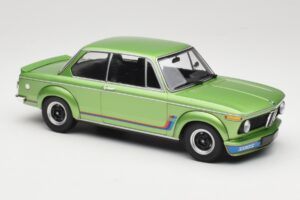 BMW 2002 Turbo Green Metallic Minichamps 1:18 155026206 Metall - pilt 4/6