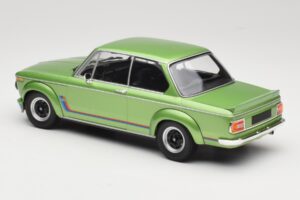 BMW 2002 Turbo Green Metallic Minichamps 1:18 155026206 Metall - pilt 5/6