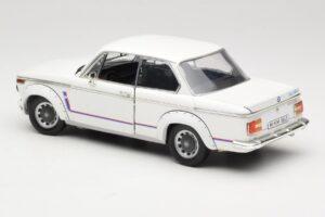 BMW 2002 Turbo E10 Valge Anson 1:18 30393 Metall - pilt 7/8