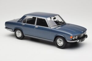 BMW 2500 E3 Blue Metallic Minichamps 1:18 155029200 Metall - pilt 4/6