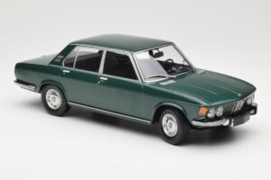 BMW 2500 E3 Green Metallic Minichamps 1:18 155029201 Metall - pilt 4/6