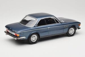 BMW 2800 CS E9 Sinine Metallic Minichamps 1:18 155028032 Metall - pilt 2/6