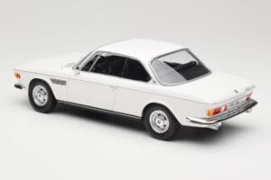 BMW 2800 CS E9 Valge Minichamps 1:18 155028030 Metall - pilt 5/6