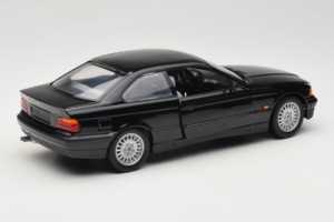 BMW 3 Series E36 Coupe Must UT Models 1:18 BMW009 Metall - pilt 3/8