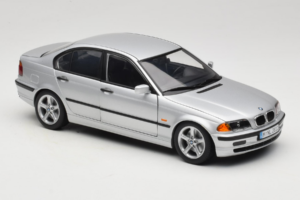 BMW 3 Series E46 Hõbedane UT Models 1:18 80439421535 Metall - pilt 6/8