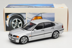 BMW 3 Series E46 Hõbedane UT Models 1:18 80439421535 Metall - pilt 8/8