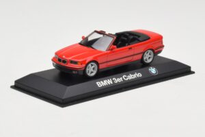 BMW 3 Series E30 Kabriolett Punane Minichamps 1:43 80429421500 Metall - pilt 2/4