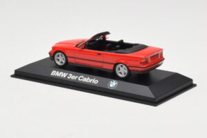 BMW 3 Series E30 Kabriolett Punane Minichamps 1:43 80429421500 Metall - pilt 3/4