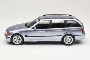 BMW 3 Series E36 Touring Blue Metallic MCG 1:18 MCG18365 Metall - pilt 3/6