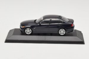 BMW 3 Series E90 Dark Blue Metallic Minichamps 1:43 80420392151-R Metall