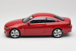 BMW 3 Series E92 Punane Kyosho 1:18 80430407219 Metall - pilt 4/8