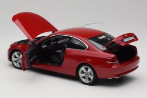 BMW 3 Series E92 Punane Kyosho 1:18 80430407219 Metall - pilt 5/8