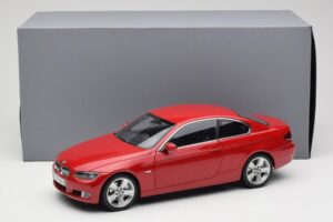 BMW 3 Series E92 Punane Kyosho 1:18 80430407219 Metall - pilt 8/8
