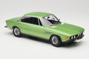 BMW 3.0 CSi E9 Green Metallic Minichamps 1:18 155028034 Metall - pilt 4/6