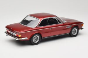 BMW 3.0 CSi E9 Red Metallic Minichamps 1:18 155028031 Metall - pilt 2/6