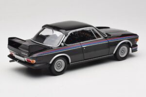 BMW 3.0 CSL E9 Must Minichamps 1:18 180029025 Metall - pilt 3/8