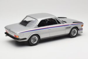 BMW 3.0 CSL E9 Polaris Silver Minichamps 1:18 155028135 Metall - pilt 2/6