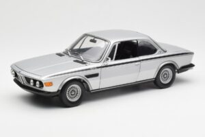 BMW 3.0 CSL E9 Hõbedane Minichamps 1:18 180029020 Metall