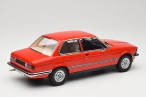 BMW 316 E21 Punane Minichamps 1:18 107024100 Vaik - pilt 2/6