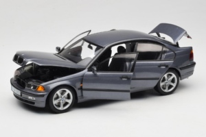 BMW 318i E46 Grey Metallic Edasimüüja Väljaanne UT Models 1:18 80430028459 Metall - pilt 2/8