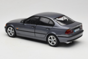 BMW 318i E46 Grey Metallic Edasimüüja Väljaanne UT Models 1:18 80430028459 Metall - pilt 7/8