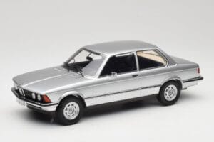 BMW 320 E21 Hõbedane Minichamps 1:18 107024200 Vaik