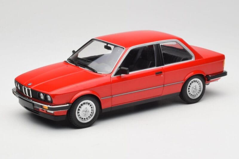 BMW 323i E21 Punane Minichamps 1:18 155026000 Metall